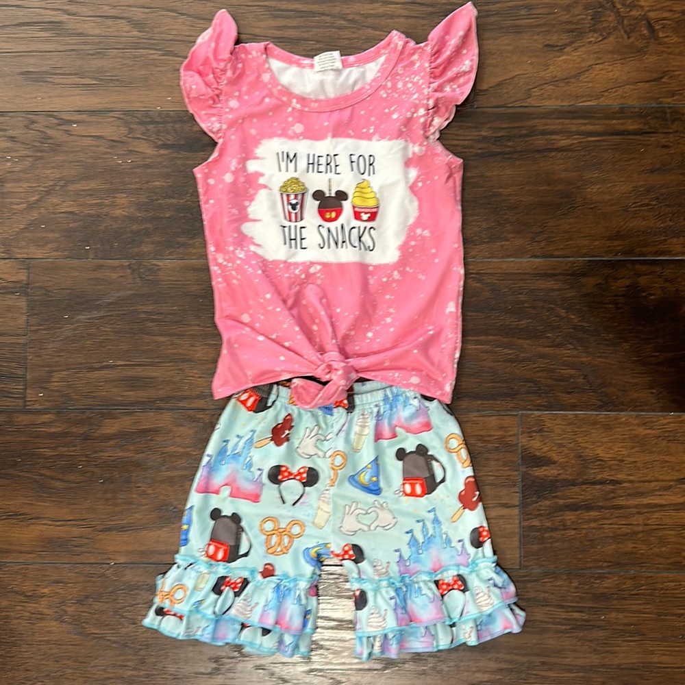 Mickey mouse outfit - shirt and shorts. Great for Disney or play clothes.